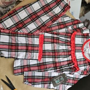 Pajamas set 2 piece size 7/8